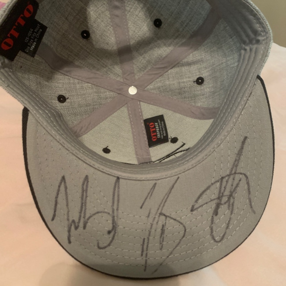 Hat - Picture 2 of 2